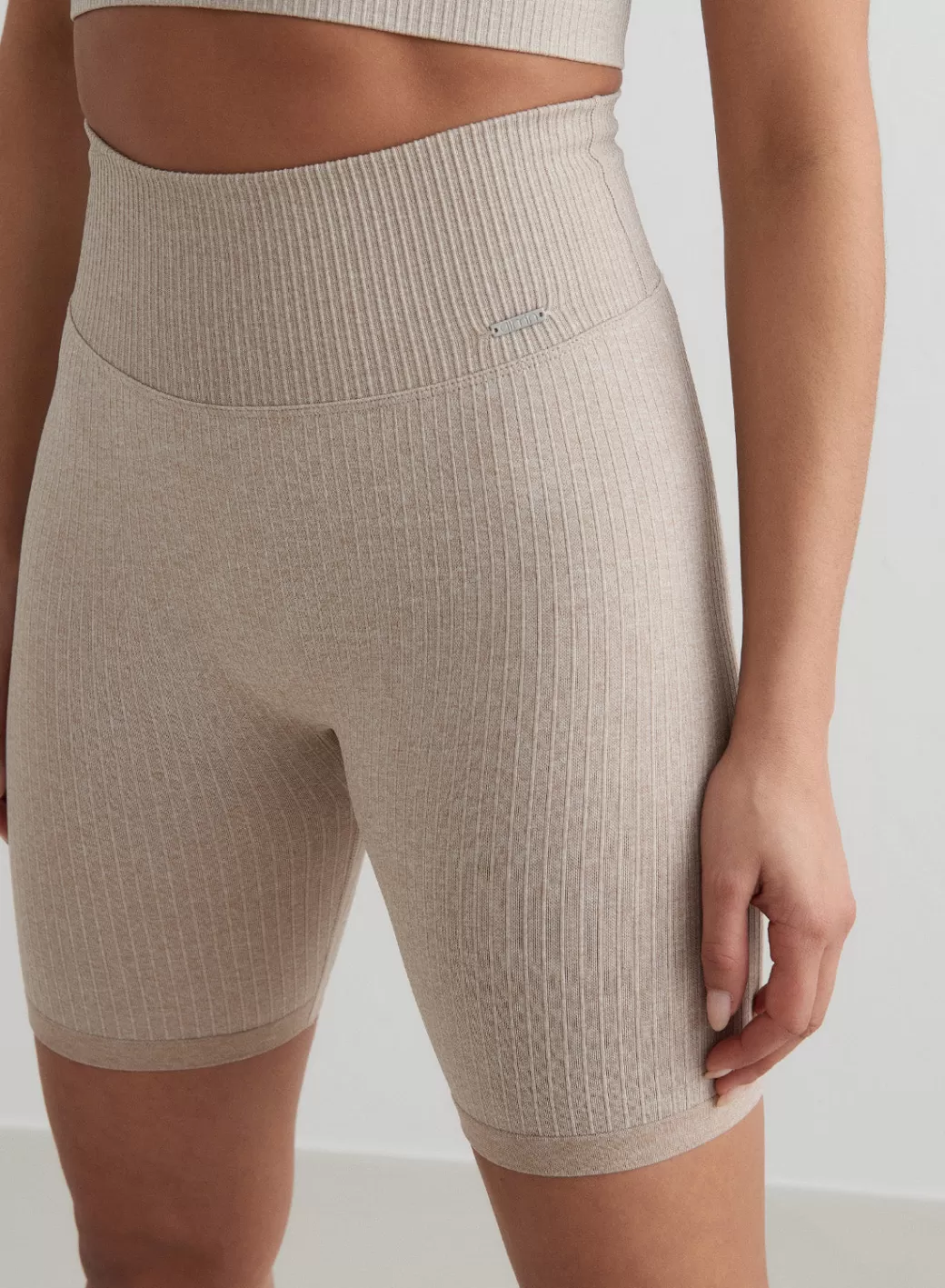 Ribbed Seamless Biker Shorts | AIM’N Hot