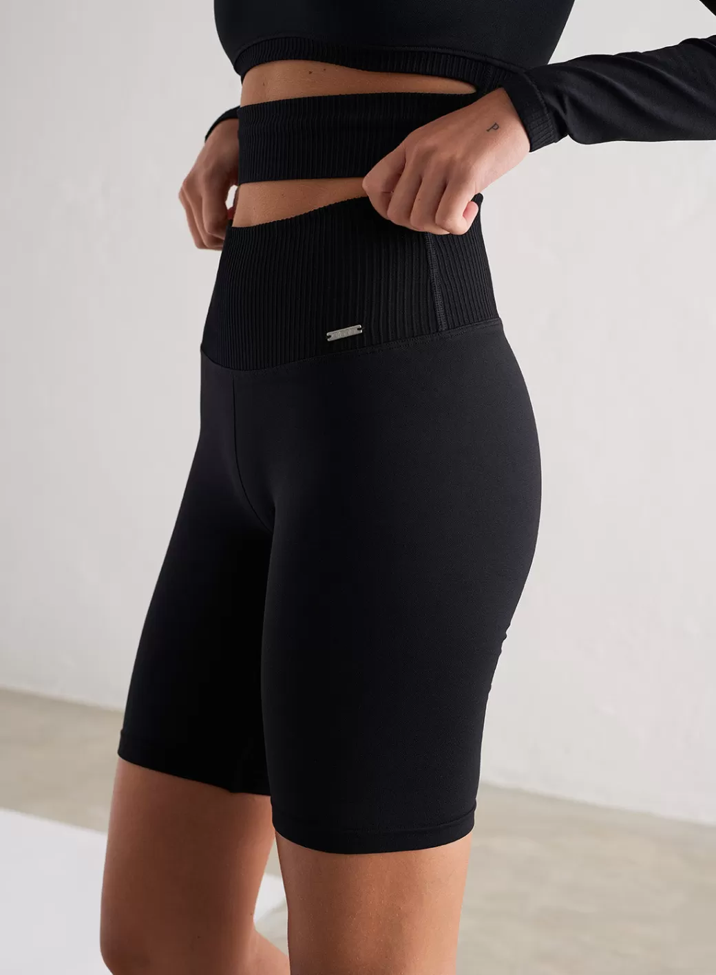 Black Limitless Seamless Biker Shorts | AIM’N Discount