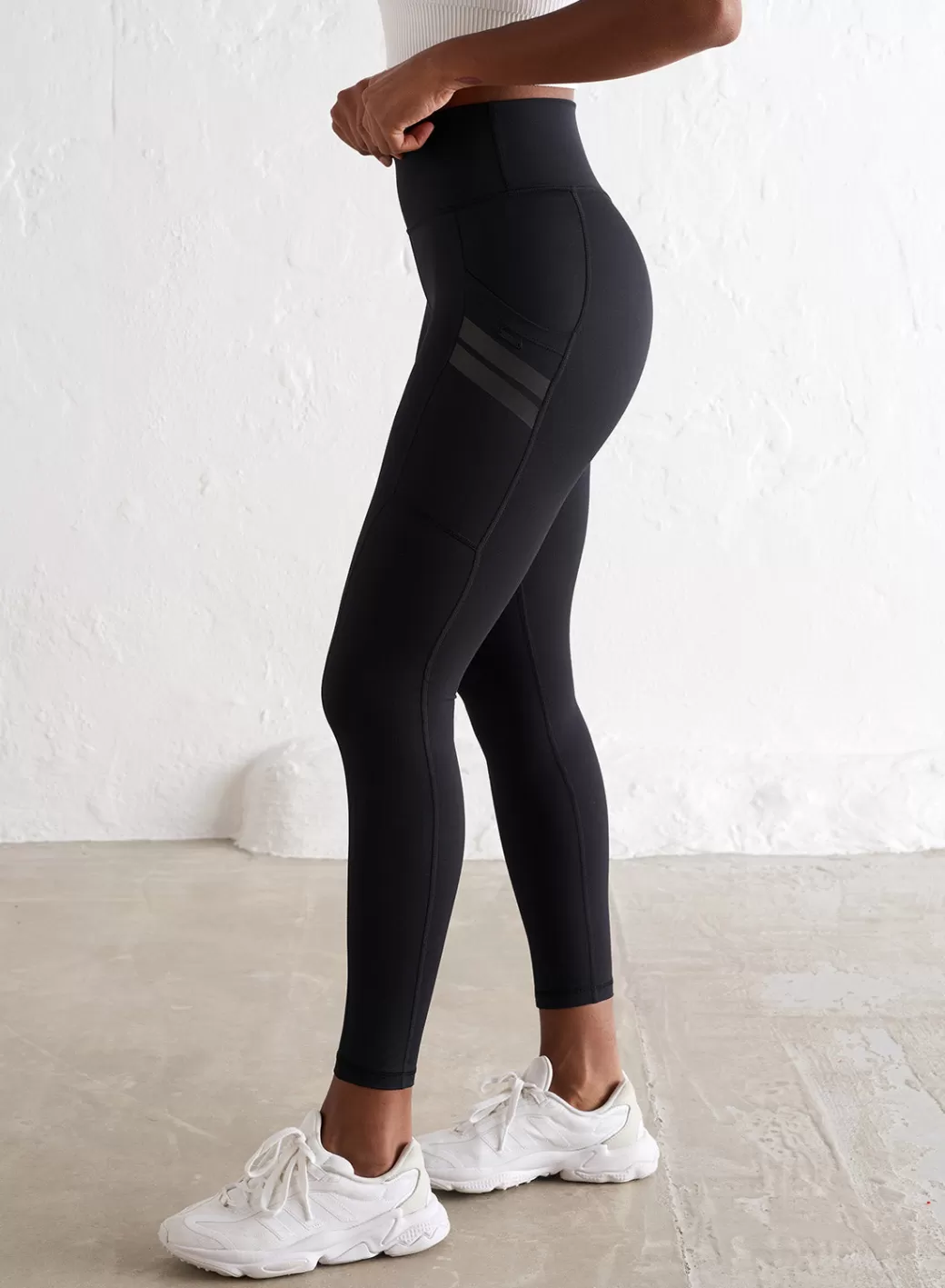 Essential Tights | AIM’N Online