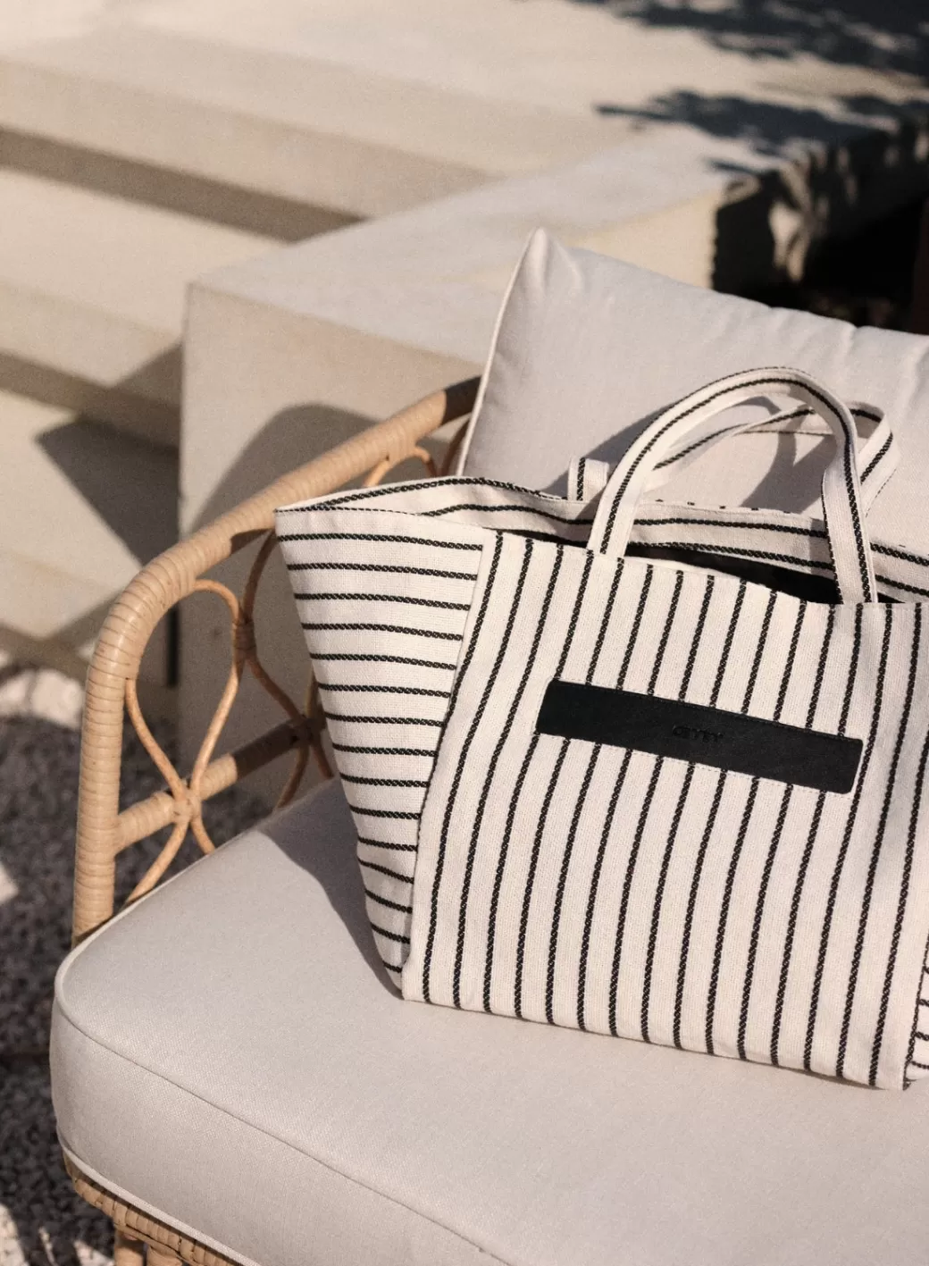 Off-white Beach Tote Bag | AIM’N Best