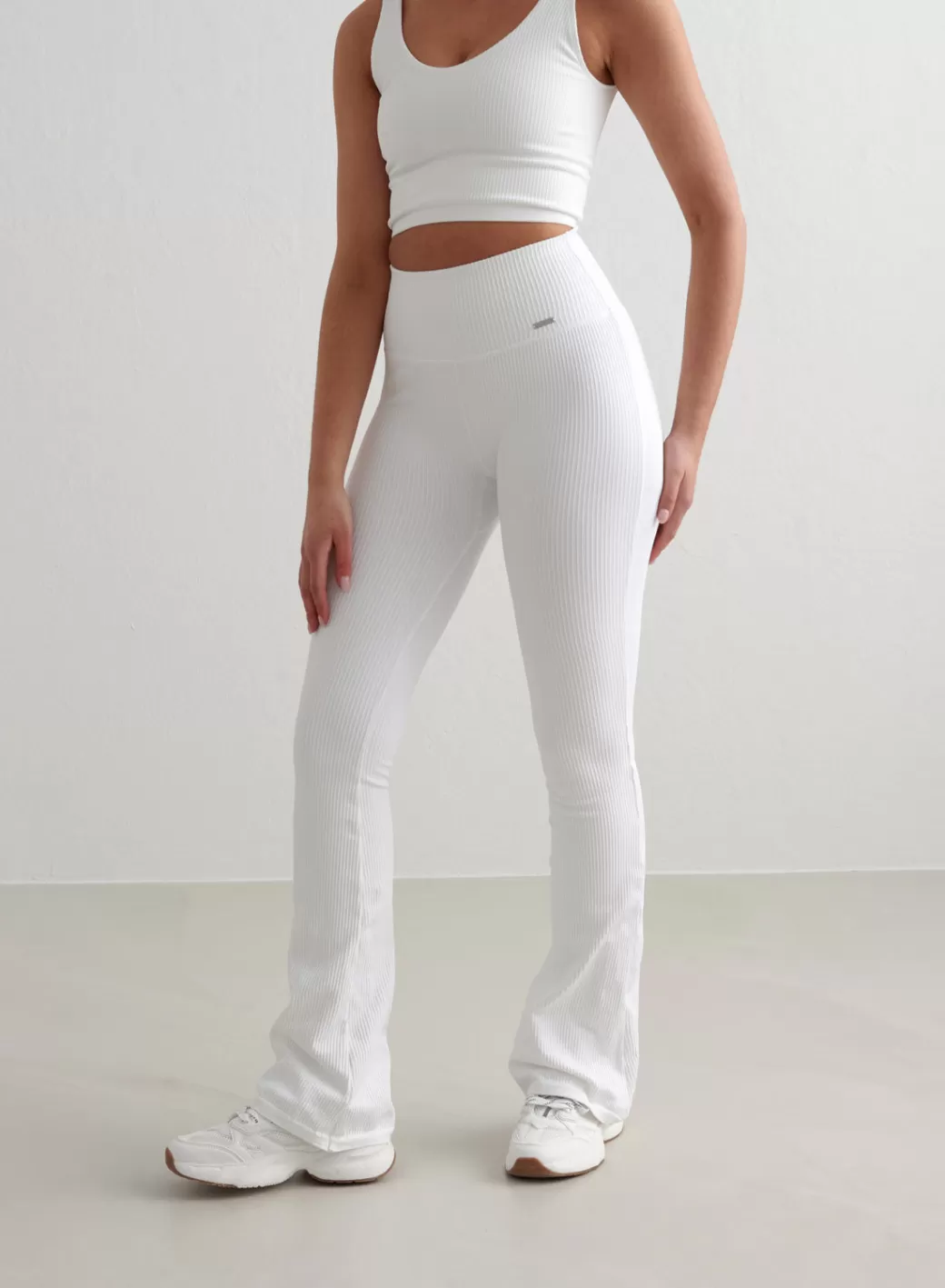 Ribbed Seamless Flare Tights | AIM’N Hot